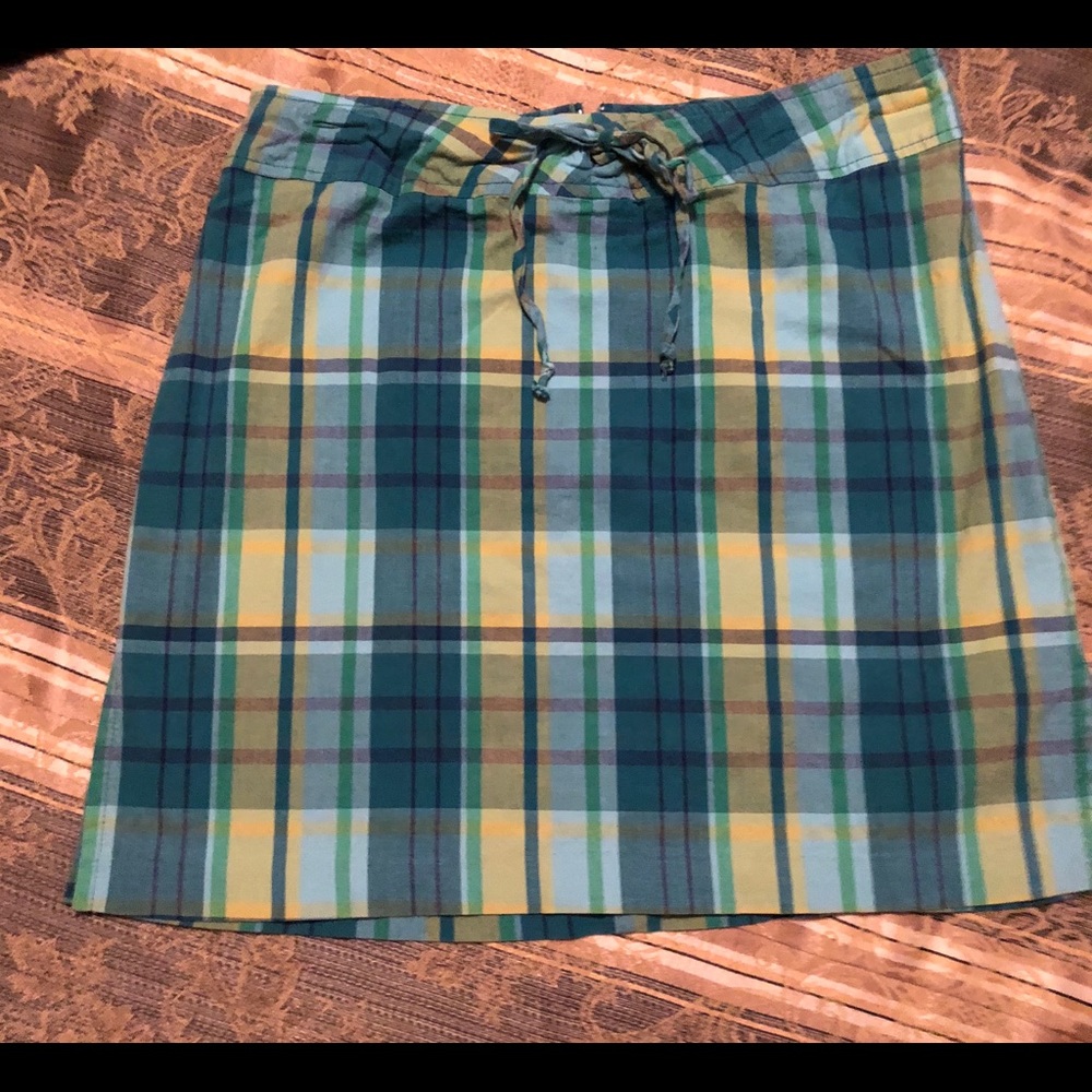 Cute plaid skirt , in great condition
